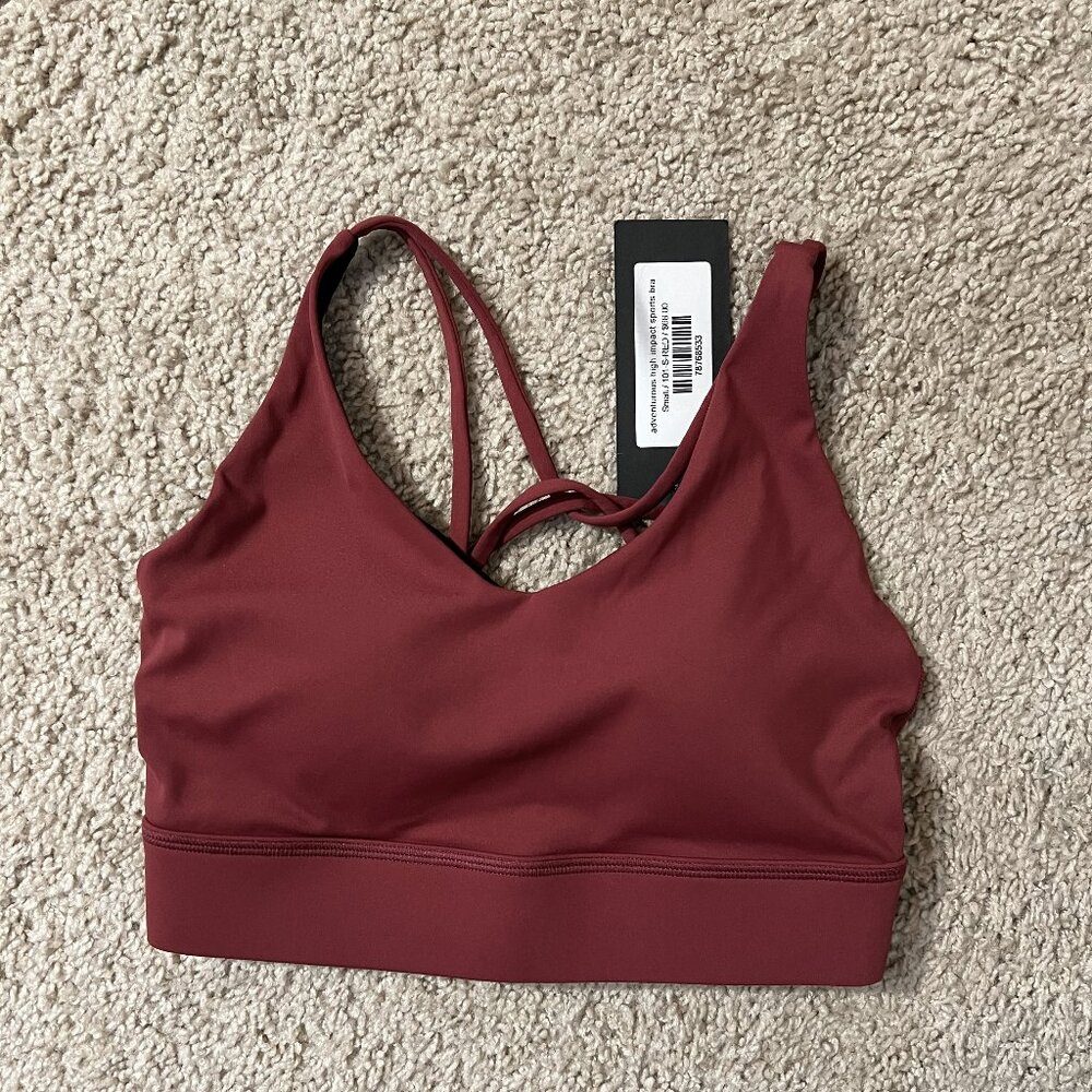 Alyth GRAVITY Adventurous Sports Bra Crossback Small, Raspberry Red NWT